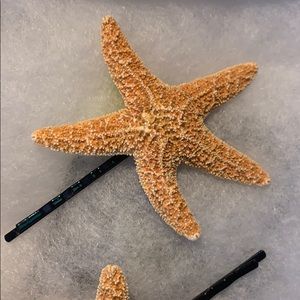 2 starfish hair accessories